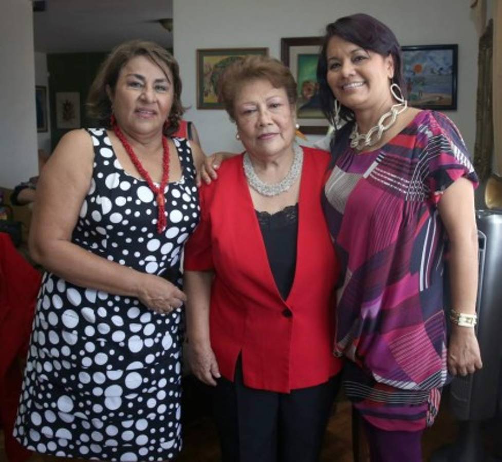 Felicitaciones y buenos augurios para Alba Varela