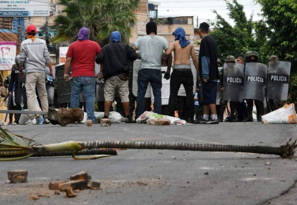 Imágenes de las tomas y protestas este miércoles en varias zonas de Honduras