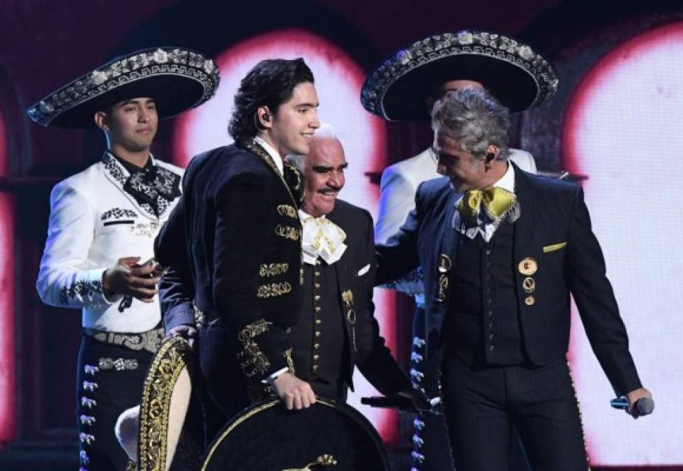 El inolvidable show de tres generaciones de los Fernández en los Latin Grammy 2019