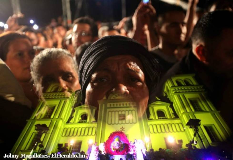FOTOS: Extraordinaria muestra de fe y talento en la alborada en honor a la Virgen de Suyapa