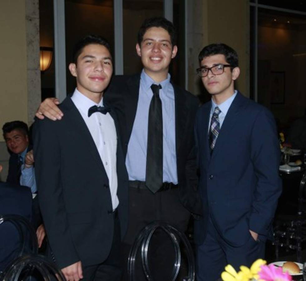 Seniors de la Macris compartieron juntos antes de graduarse