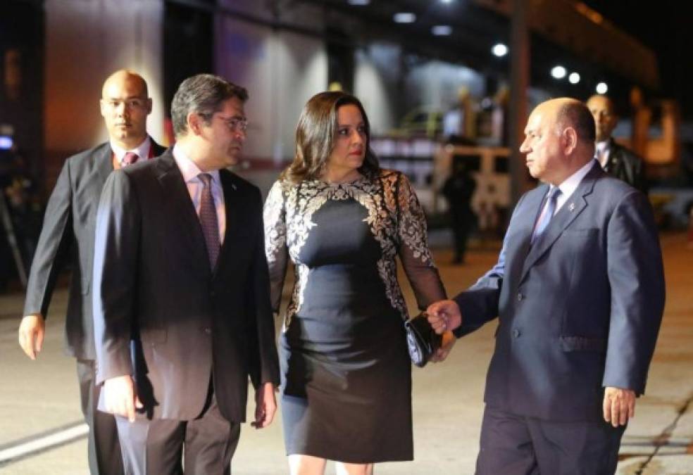 FOTOS: Así lucieron Juan Orlando Hernández y su esposa Ana García en Panamá, previo a la toma de posesión de Cortizo Cohen