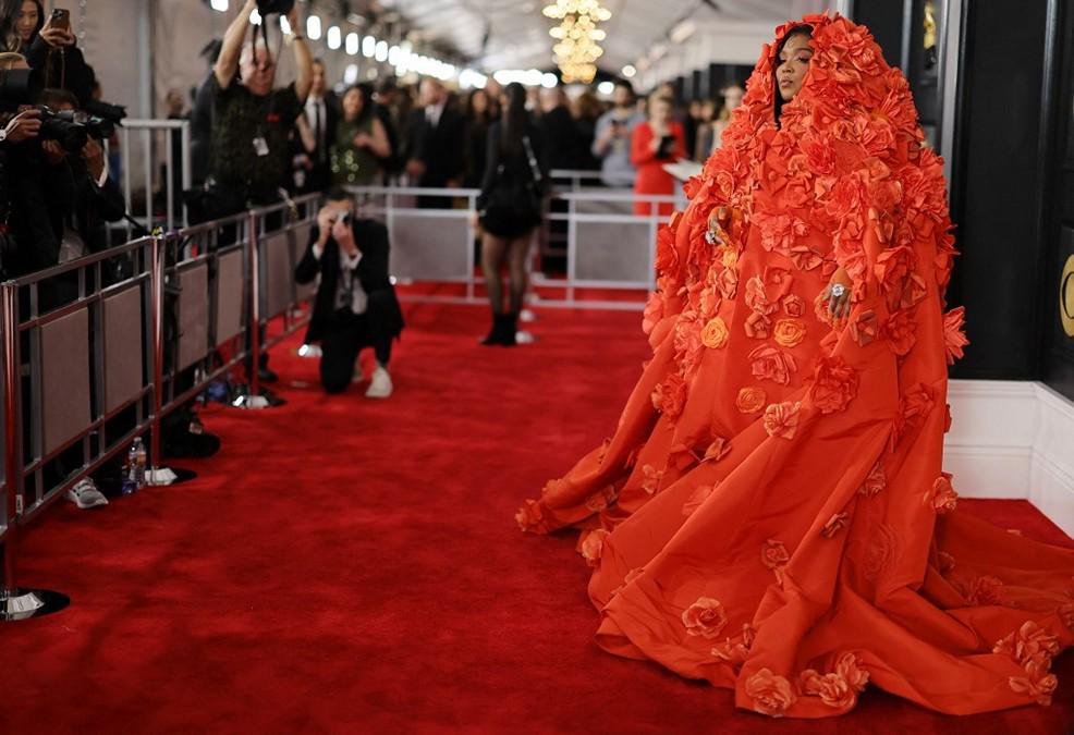 Premios Grammys 2023: Los peor vestidos en la alfombra roja