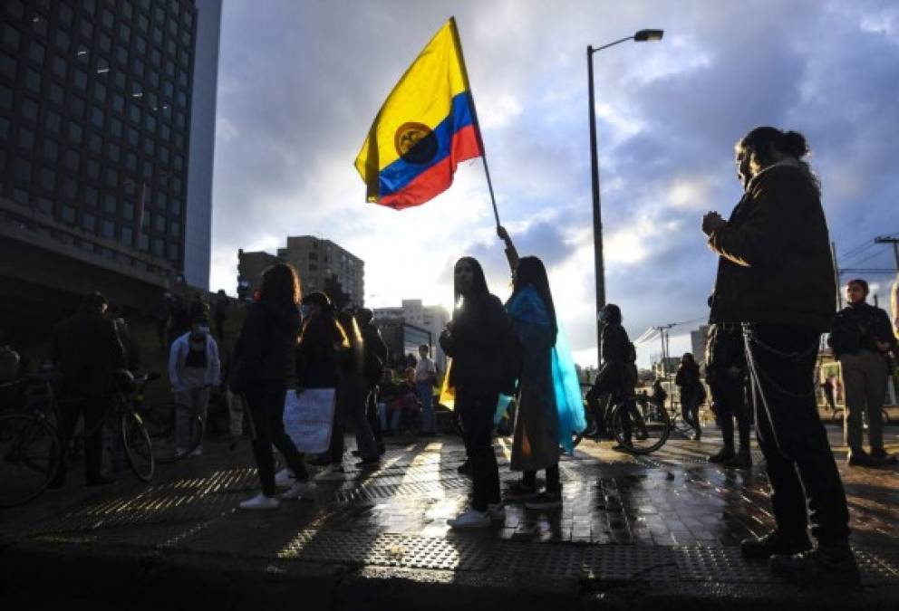 Violencia y descontrol: las imágenes más impactantes de la crisis en Colombia