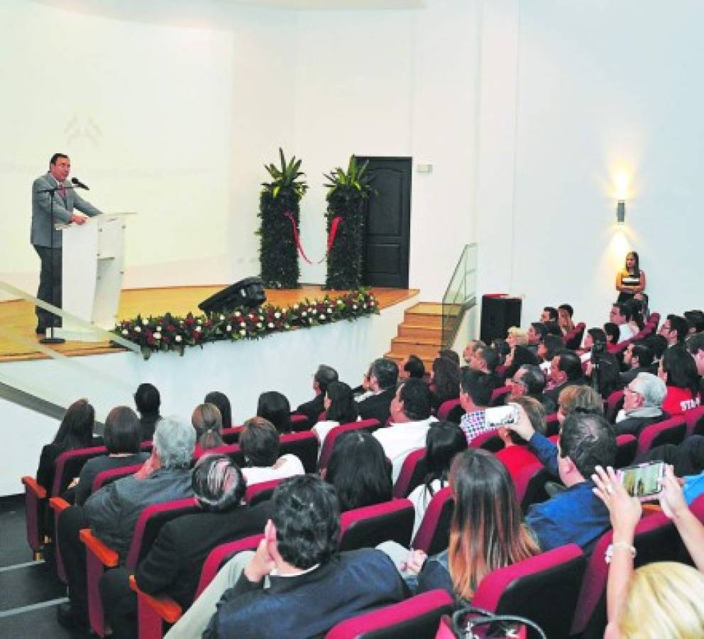 Consejo Central Ejecutivo del Partido Liberal inaugura un moderno auditorio en Tegucigalpa