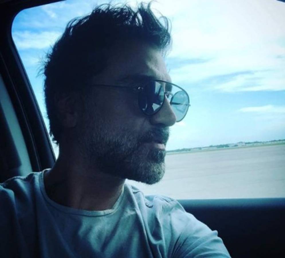 Así es como luce ahora el cantante.