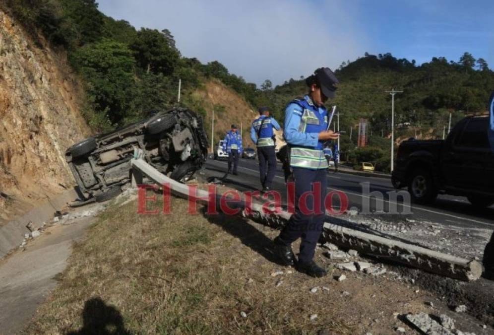 FOTOS: La trágica escena donde murió motociclista que impactó contra un poste