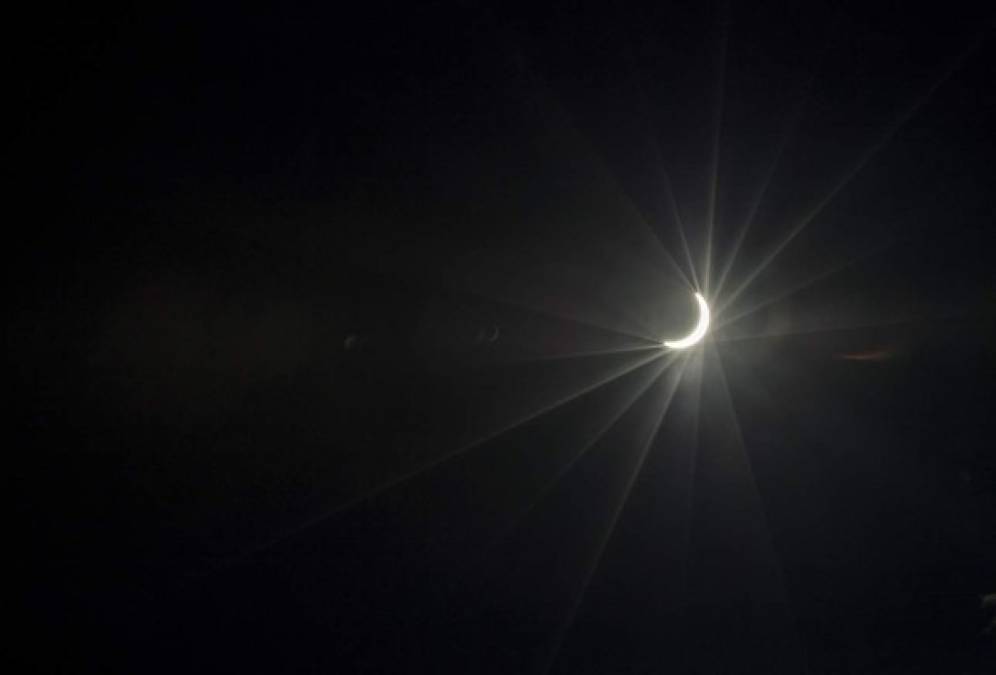 Las imágenes que no vio del eclipse solar