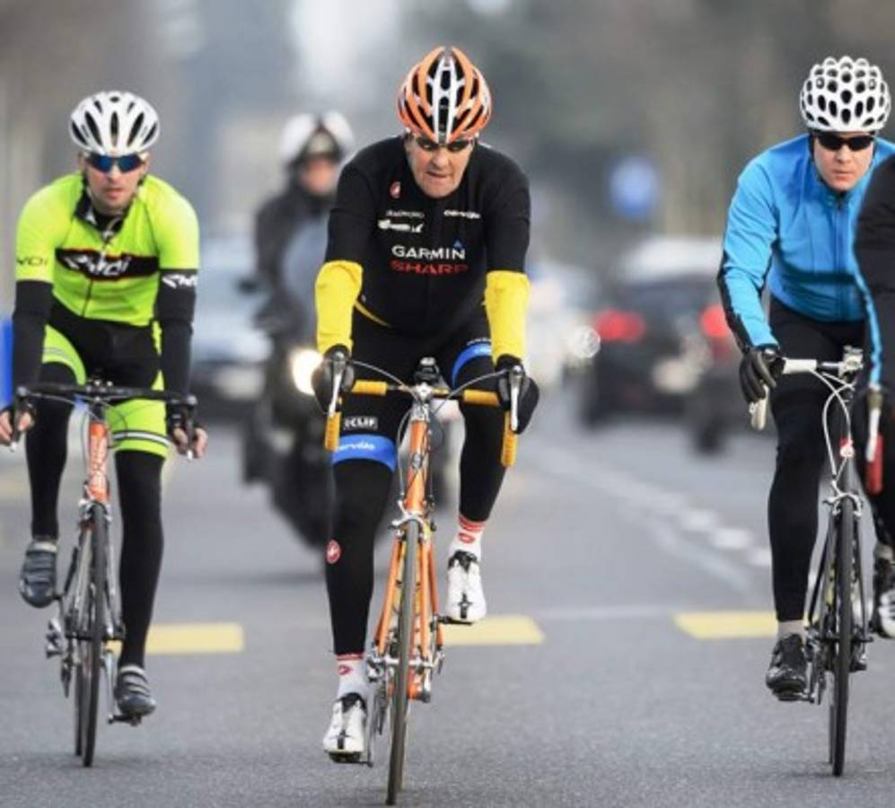 John Kerry, hospitalizado tras un accidente de bicicleta en Francia