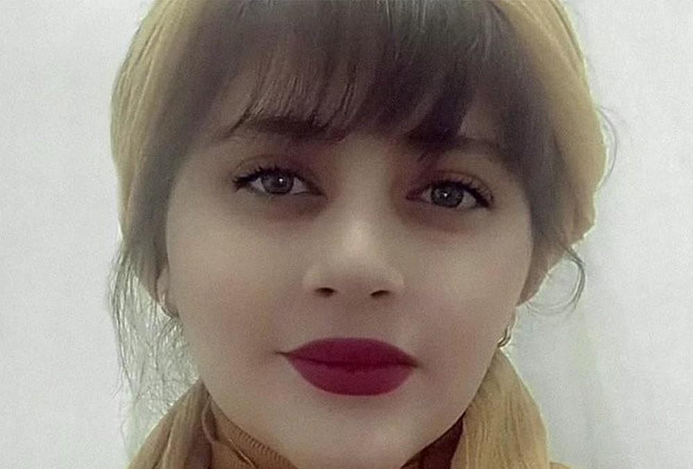 Mahsa Amini, la joven que fue asesinada por no portar bien el velo