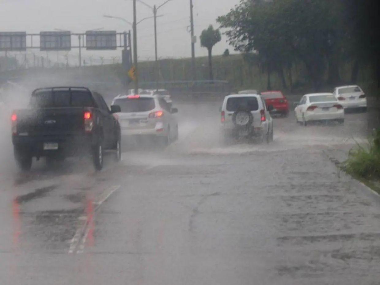 Unas 600 colonias de la capital están en riesgo por lluvias y derrumbes
